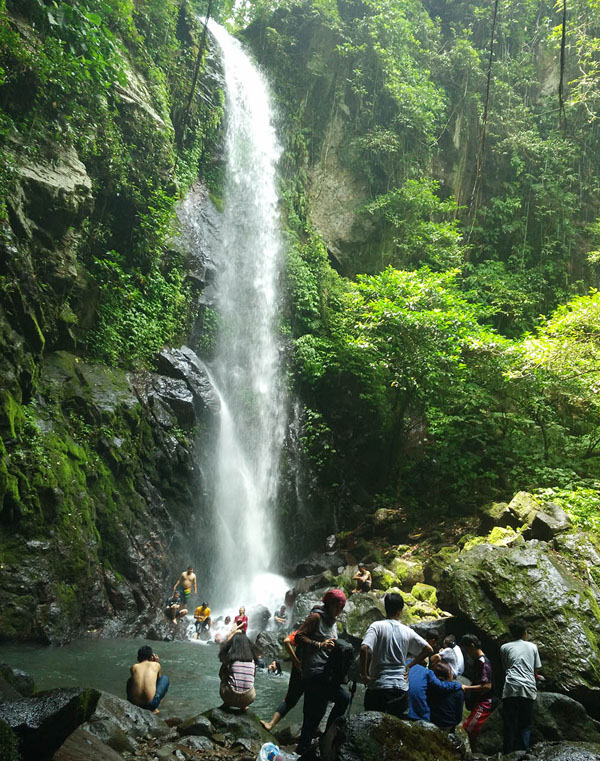 air terjun near me